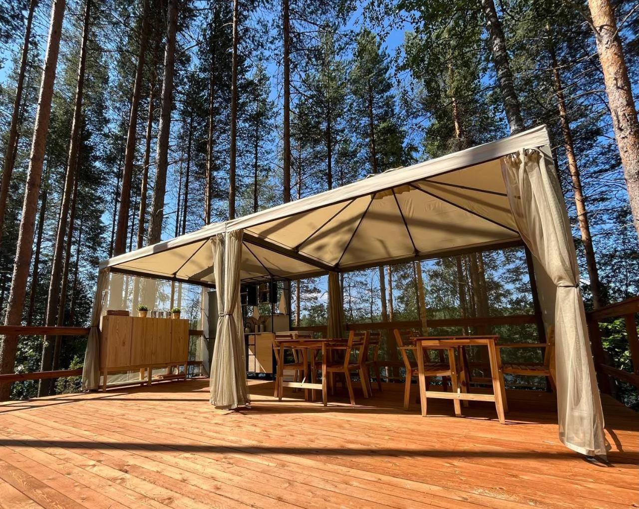 Alaska Tree Tents Linnansaari Campsite Savonlinna